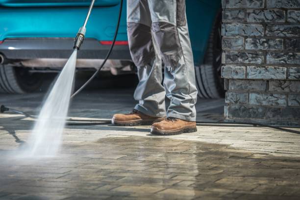 Best Pool Deck Cleaning  in Mustang Ridge, TX